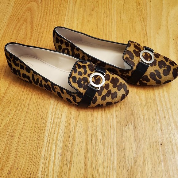 Victoria's Secret Leopard Flats Size 7.5B - Picture 9 of 16